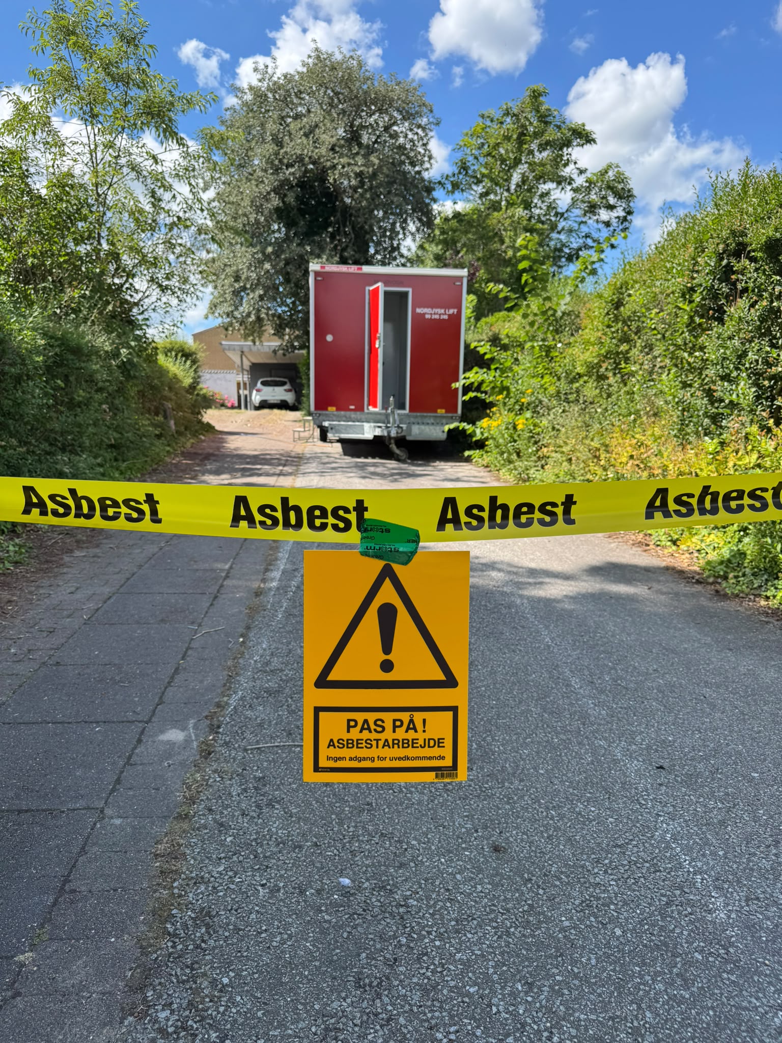 Asbestsanering med afspærring